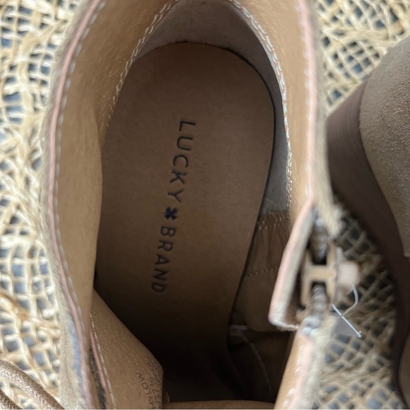 LUCKY Shylow Beige Wedge Zippered Ankle Boot Size 7 - Picture 11 of 13
